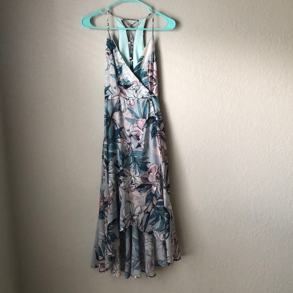 Dresses & Skirts - Floral hi-low dress